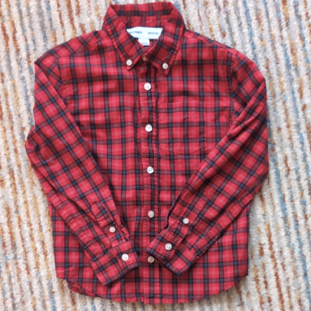Boys Old Navy S(6-7) Button Down
